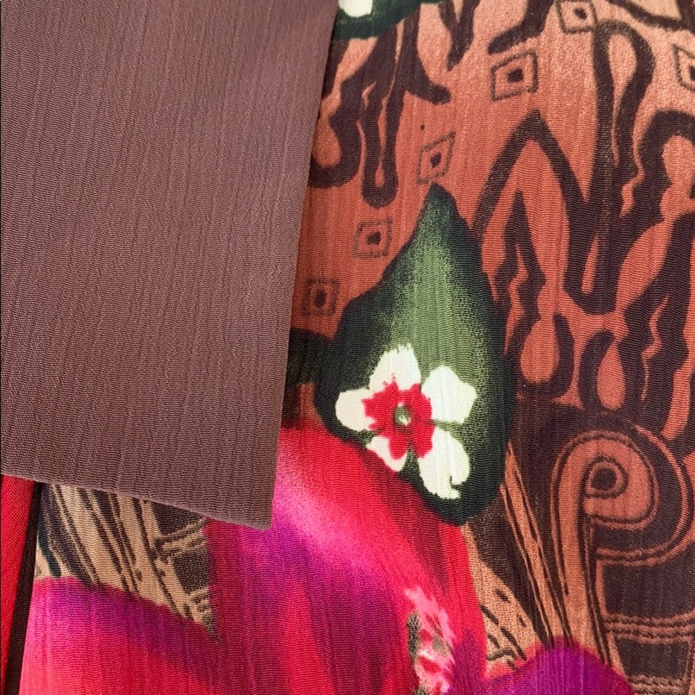 Maggie Sweet Brown Open Style Floral Print Top - Picture 7 of 10